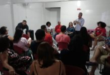 Pensar Aracaju: Iran Barbosa debate educação com a militância petista