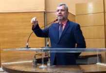 Iran Barbosa critica novo bloqueio de recursos federais para o MEC e outros ministérios