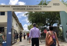 Iran Barbosa participa da ocupação da Seduc