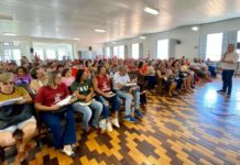 Iran participa de agenda de luta do magistério