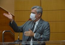 Iran destaca vigília do Magistério contra projetos que atacam direitos da categoria