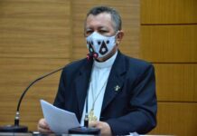 D. João lamenta discursos negacionistas na pandemia