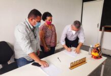 Entidades assinam Termos de Fomento de Emendas Parlamentares apresentadas por Iran Barbosa