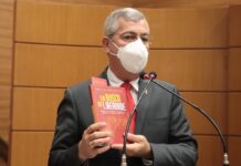 Iran Barbosa destaca livro que trata do Movimento Feminino pela Anistia em Sergipe