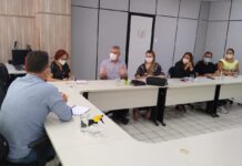 Iran e assistentes sociais discutem o piso salarial da categoria na SEAD