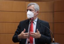 Iran Barbosa participa da Festa de Bom Jesus dos Navegantes em Santana de São Francisco