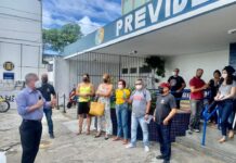 Iran participa de ato e manifesta apoio às pautas dos servidores do INSS em greve