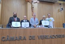 Educadores sociais do Centro Dom José Brandão de Castro recebem título de Cidadania Aracajuana