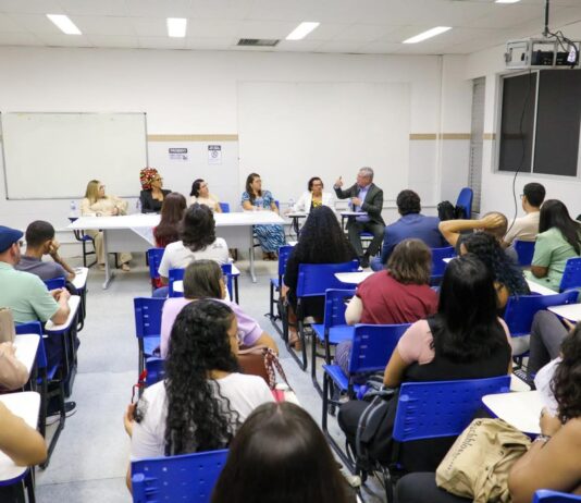 Iran participa de debate sobre os desafios e perspectivas para as bibliotecas públicas de Sergipe